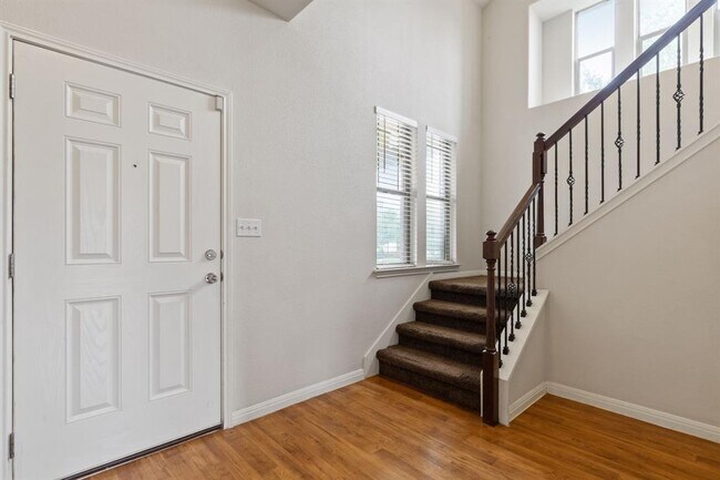 Foto del edificio - 601 Silver Wing Dr