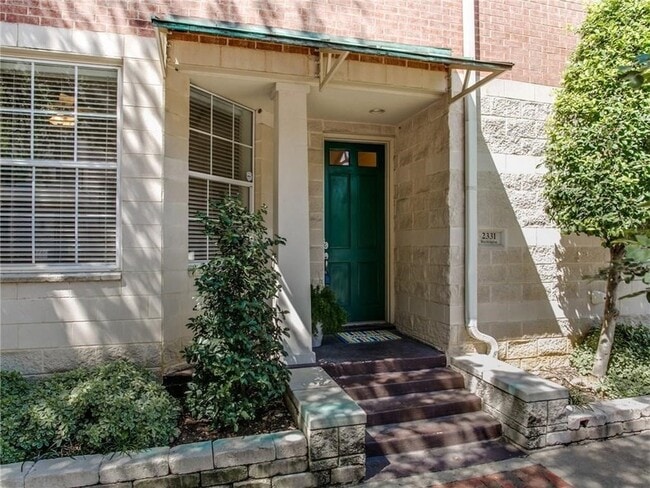 Photo - 2331 Worthington St Townhome