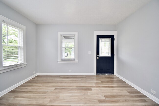 Foto del edificio - 1701 Sundale Ave