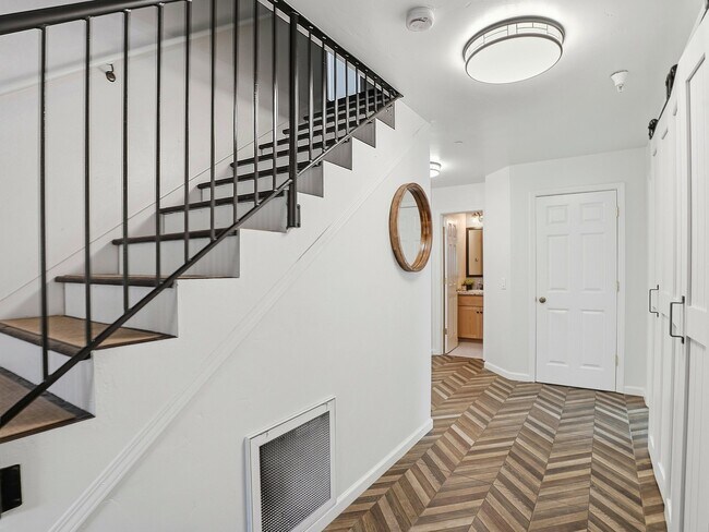 Foto del edificio - 16799 Center Way