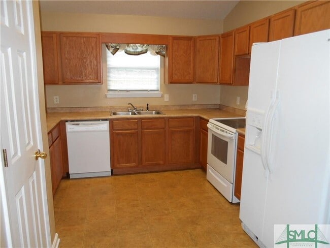 Building Photo - 43 Corsair Cir