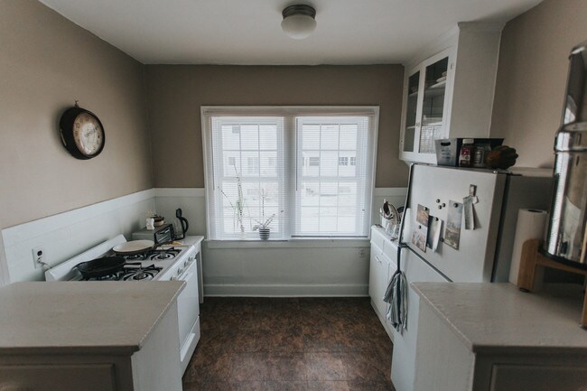 Furnished Kitchen - 2201 Wrocklage Ave