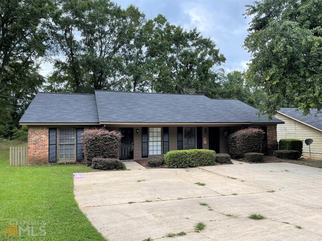 102 Peachtree Ct, LaGrange, GA 30241 Townhome Rentals in LaGrange GA