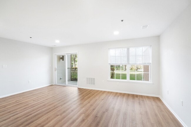 Interior Photo - The Crossings at Ewing