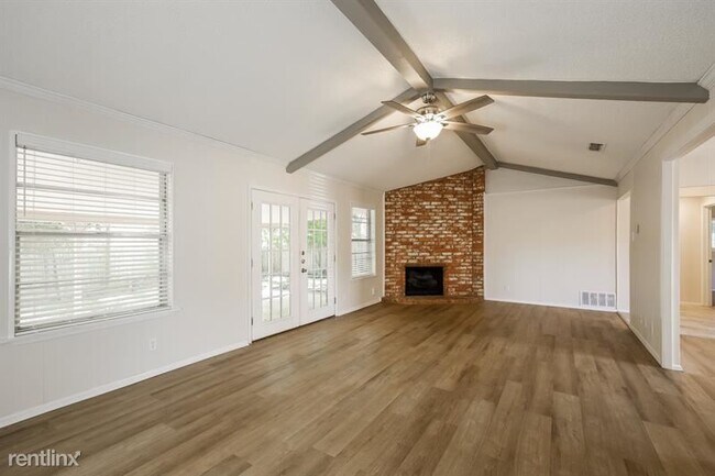 Foto del edificio - 3 br, 2 bath House - 5214 King George Dr UNIT