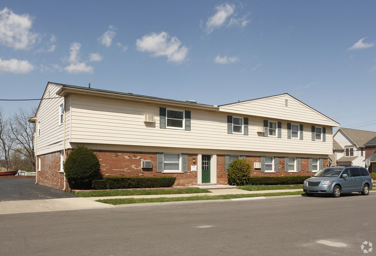 509 N Liberty St, Belleville, MI 48111 Apartments in Belleville, MI