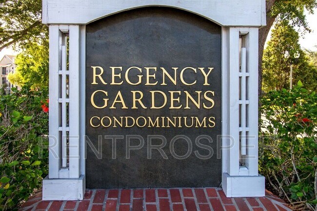 Foto del edificio - 5600 Devonbriar Way