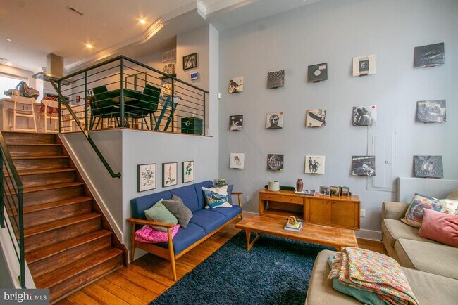 Foto del edificio - 607 McClellan St