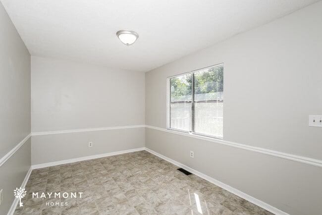 Building Photo - 625 Hampton Cir