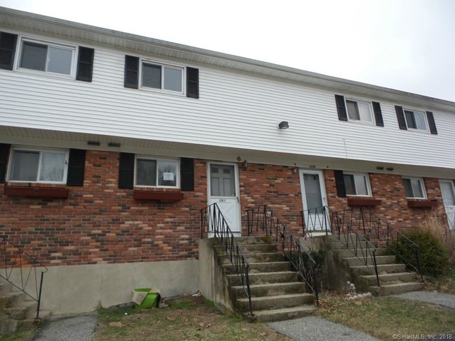 Building Photo - 91 Woodland Dr