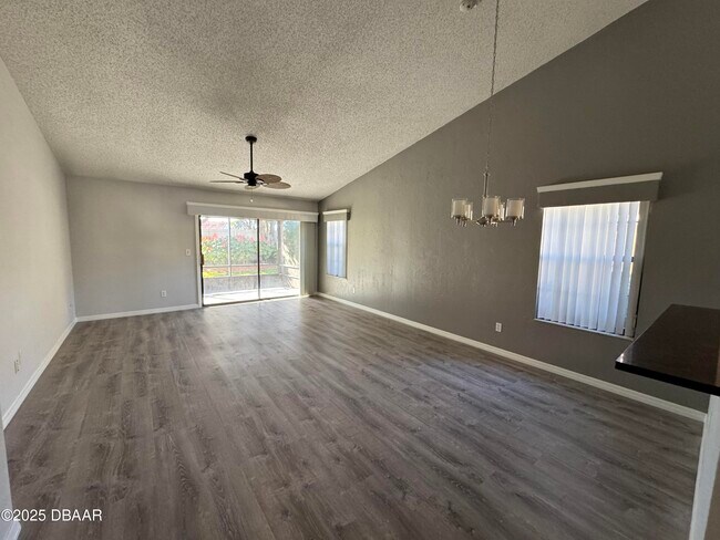 Foto del edificio - 108 Gray Dove Ct