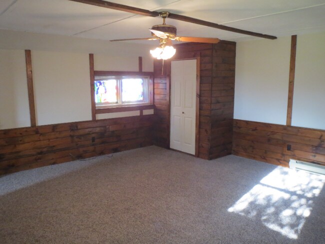 Building Photo - 1097 Township Line Rd