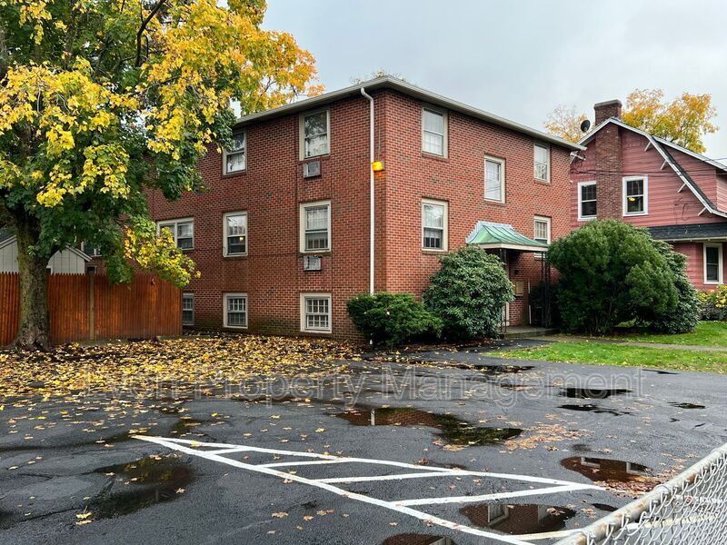 Primary Photo - 75 Spring St