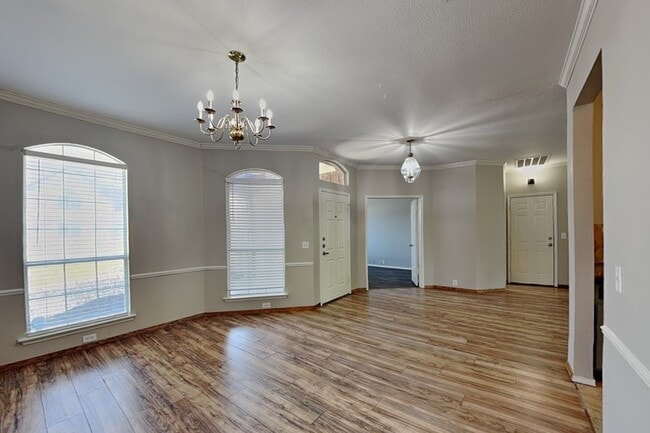 Photo - 2815 Saint Maria Dr House