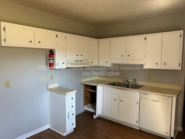 Foto del edificio - 300 S 18th St