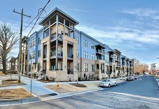 Building Photo - 2401 Euclid Ave