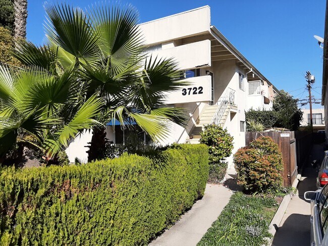 Foto del edificio - 3722 Mentone Ave