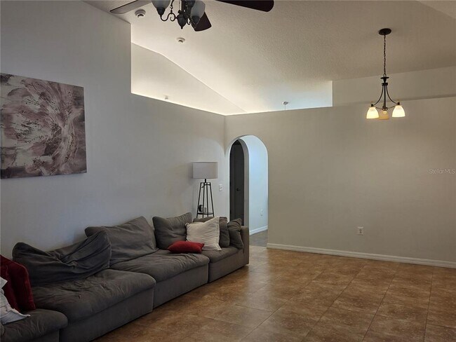 Foto del edificio - 2215 Kingscrest Cir