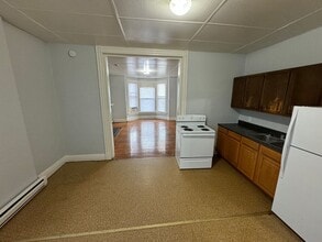 Building Photo - 432 W 3rd St