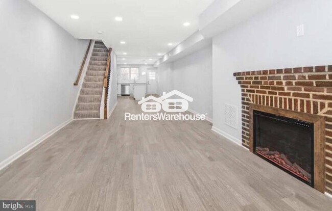 Foto del edificio - 3706 Claremont St