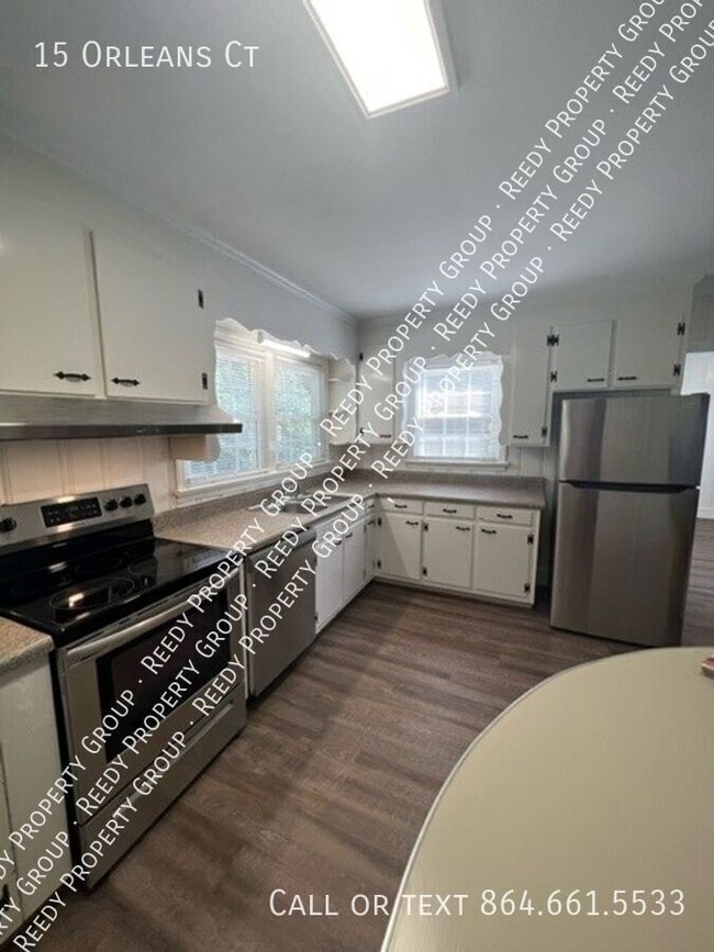 Foto del edificio - 15 Orleans Ct
