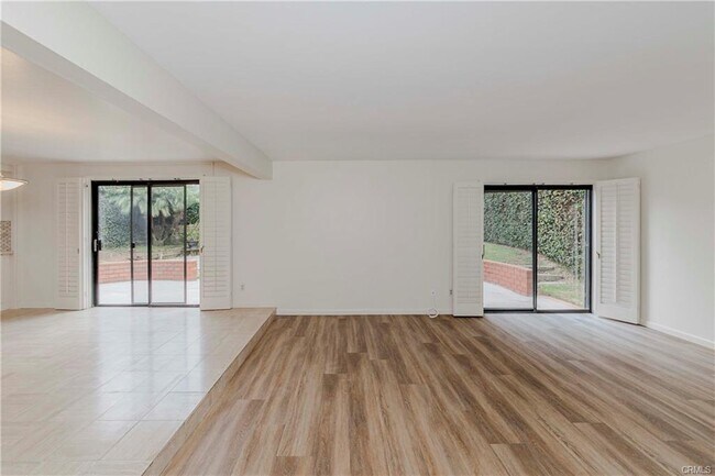 Building Photo - 1113 Steinhart Ave