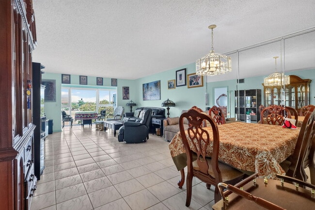Building Photo - 13001 SW 11th Ct