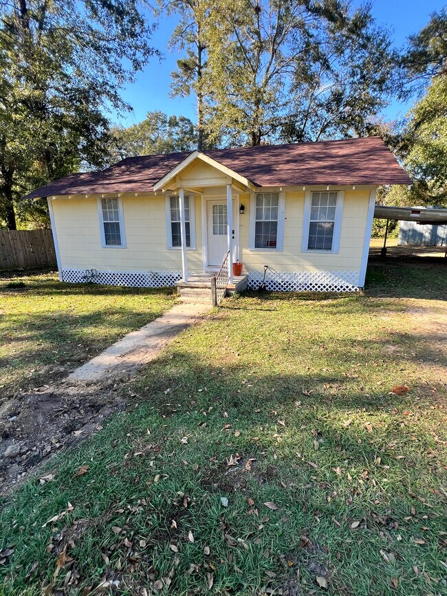 Building Photo - 402 Old Richton Rd