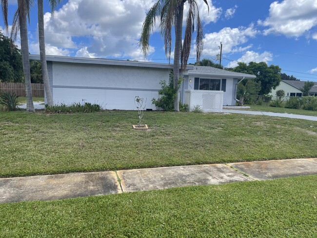 Foto del edificio - 1054 Daytona Dr NE
