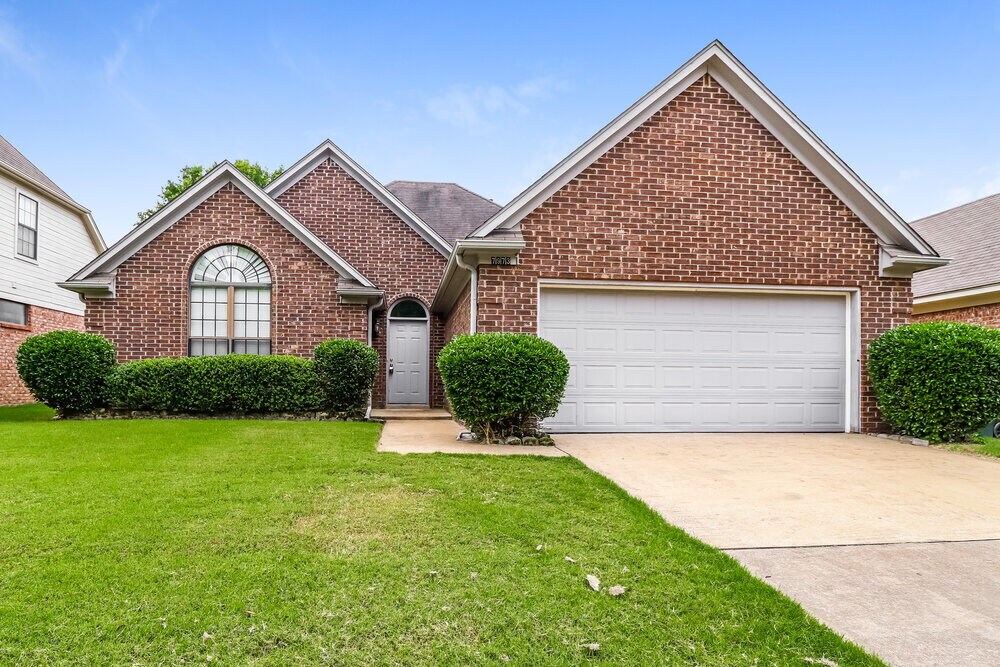 Foto principal - 7973 Jills Creek Dr