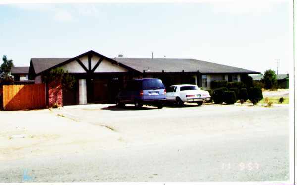 Building Photo - 15458 Bear Valley Rd