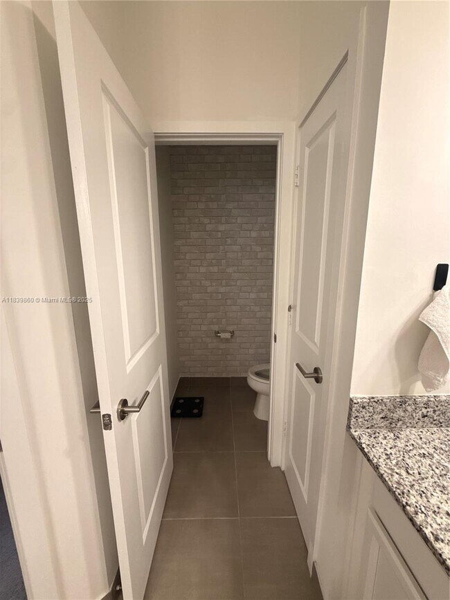 Foto del edificio - 23292 SW 110th Ave