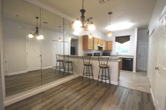 Foto del edificio - 3870 SW 20th Ave
