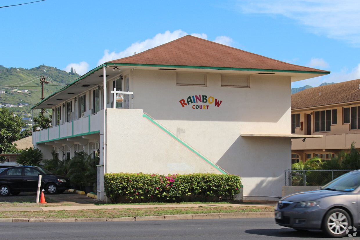 Primary Photo - Rainbow Court Apartments