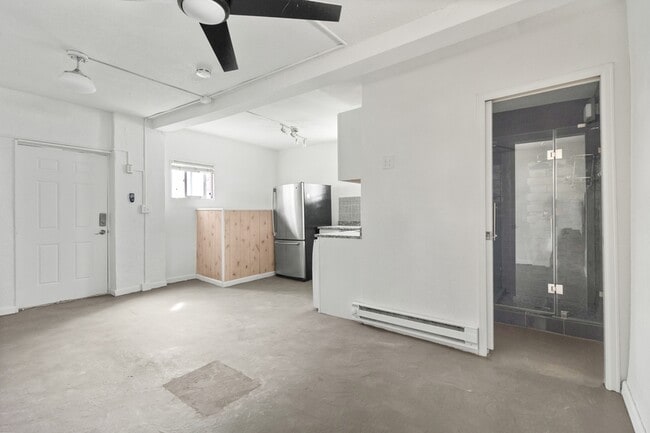 Building Photo - 3521 Osage St