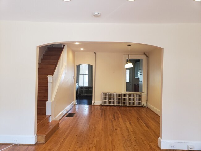 Building Photo - 4532 Ritchie St