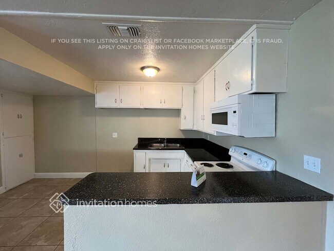 Building Photo - 7107 Paladin Way