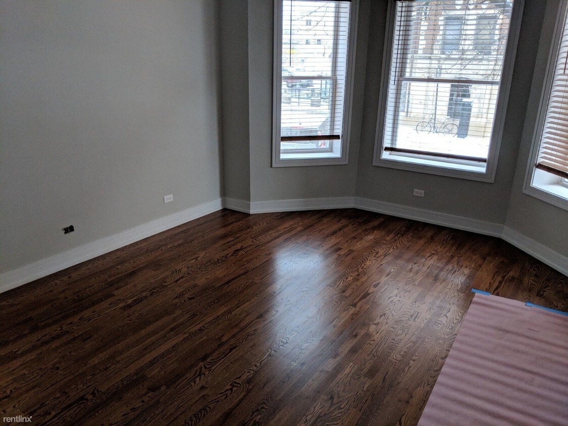 Foto principal - 3340 N Marshfield Ave