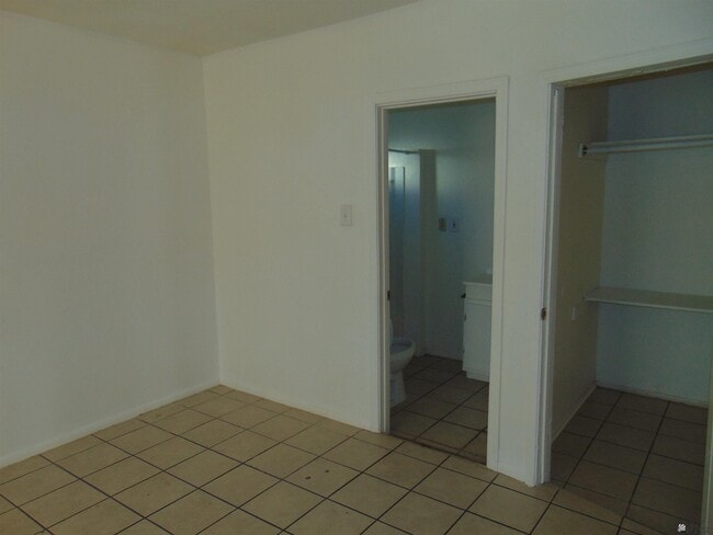 Building Photo - 1922 S 9th Ave