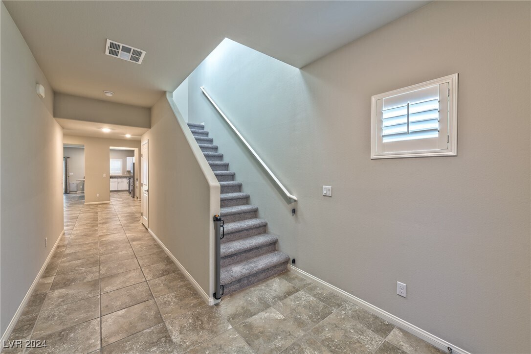 Foto principal - 4031 Beech Fern Ave