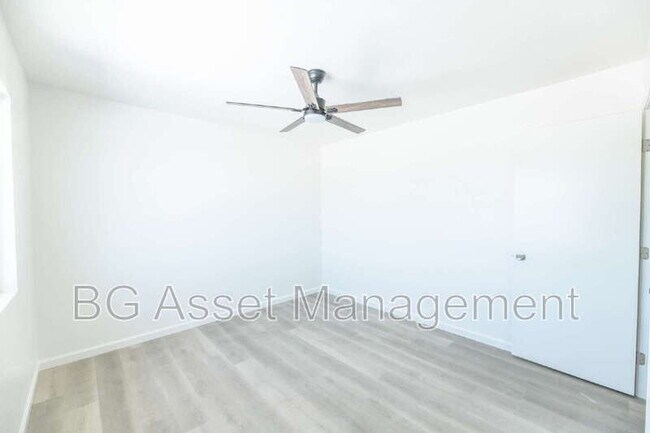 Building Photo - 2030 Stanton Ave