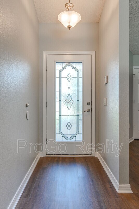 Building Photo - 4920 Makenna Cir