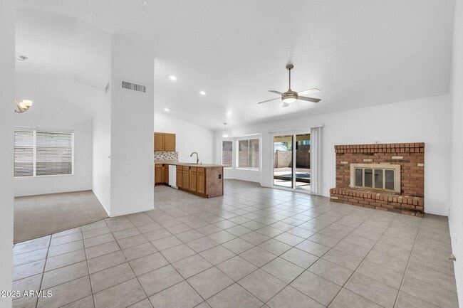 Building Photo - 8713 N 109th Ave