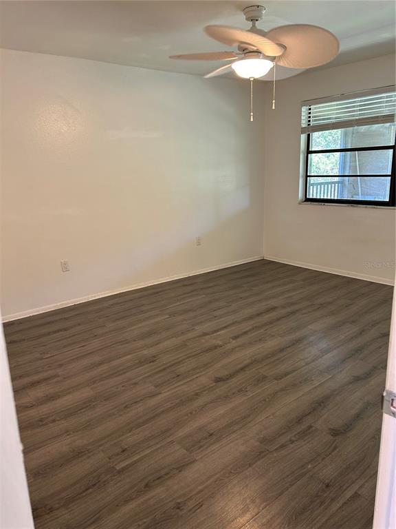 Foto del edificio - 2980 Haines Bayshore Rd