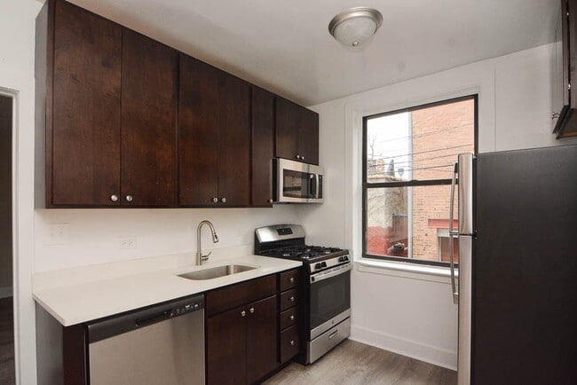 Building Photo - 2334.5 N Spaulding Ave