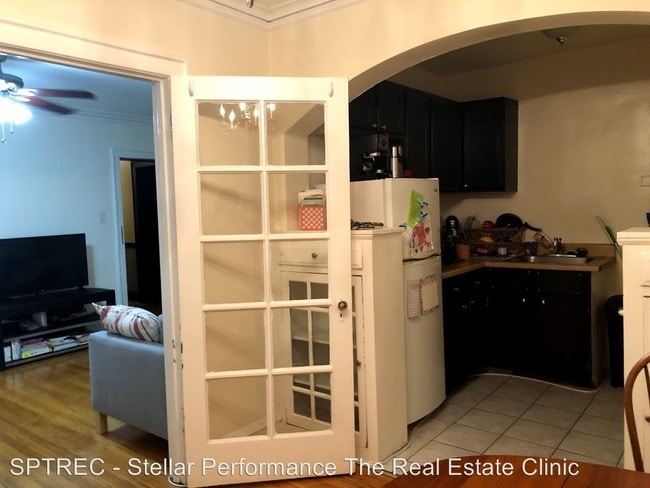 Foto del edificio - 326 S Maple Ave