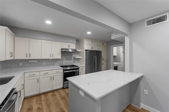 Building Photo - 7607 Wellcrest Dr