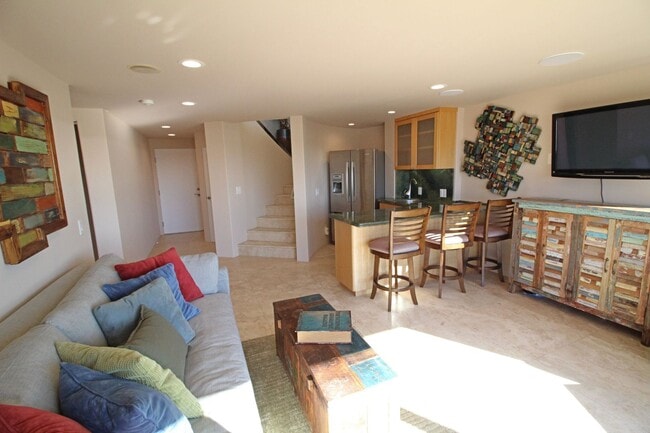 Building Photo - Hollywood Beach | Oceanfront | 4 Bedroom +...