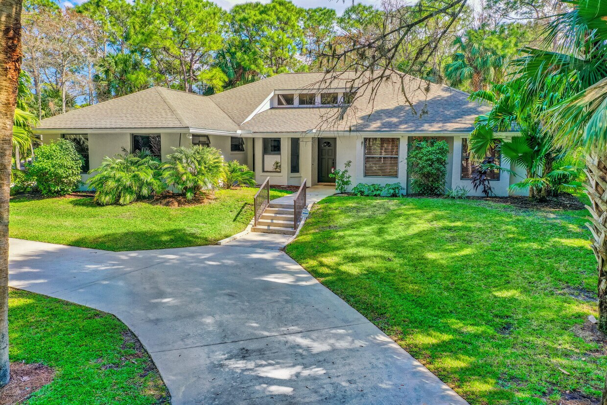 Foto principal - 8300 159th Ct N