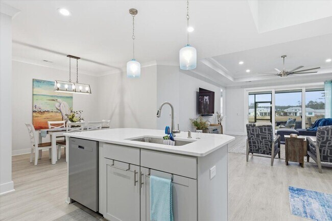 Foto del edificio - 119 Blue Starfish Ln